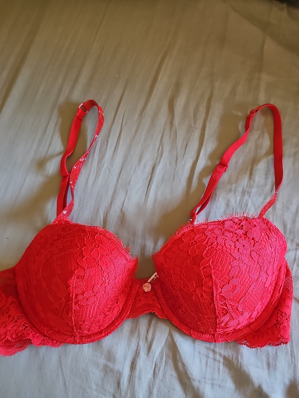 Victoria Secret Women's Red Lace Push-Up Bra -  Rhinestone Straps